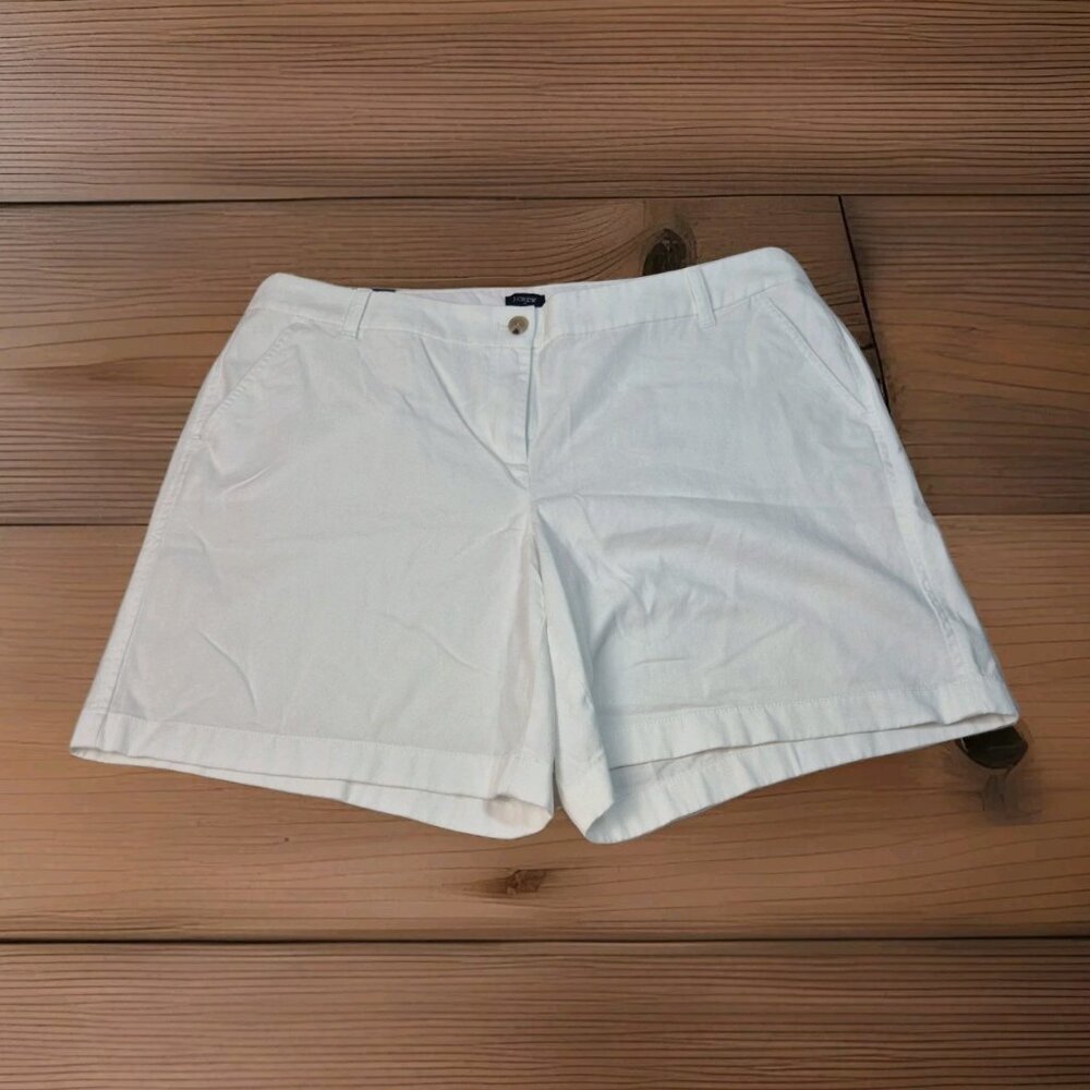 J. Crew Women’s Size 16 White 7" Inseam Classic Chino Short (54)